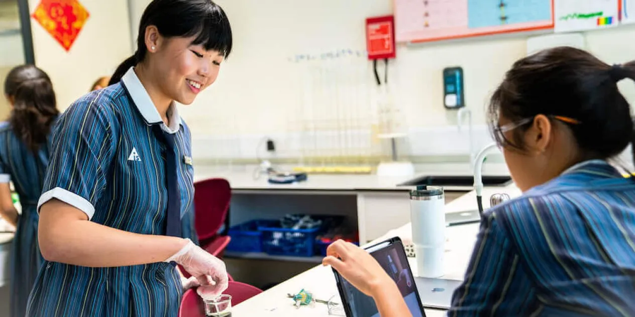 AIS Use Technology in the Classroom - Australian International School (AIS)